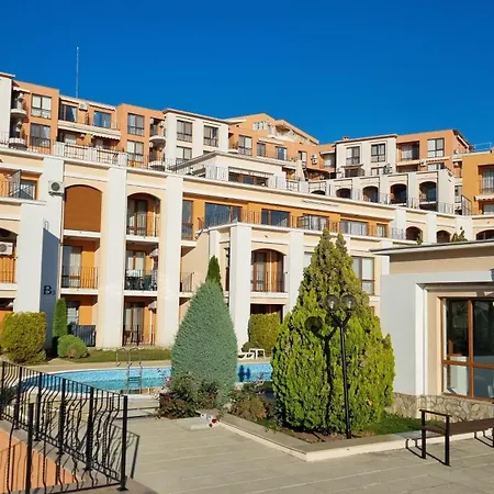 Golden Lady Sveti Vlas